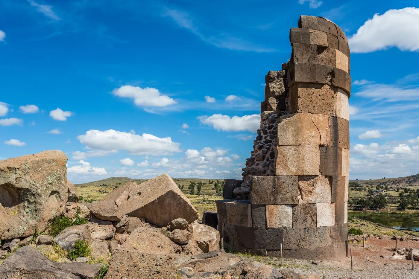 SiLluStAnI